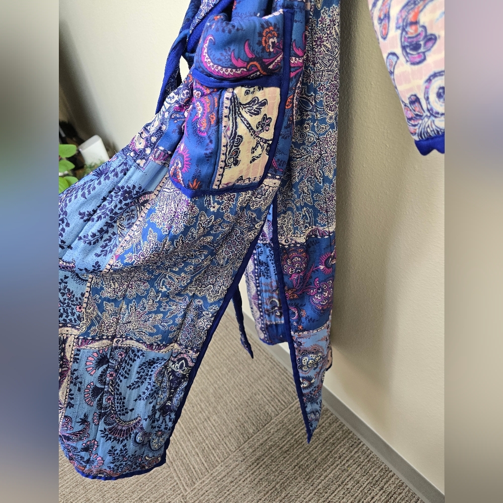 Free People Intimately In Your Dream Robe Size XS Paisley Blue EUC - Picture 7 of 10
